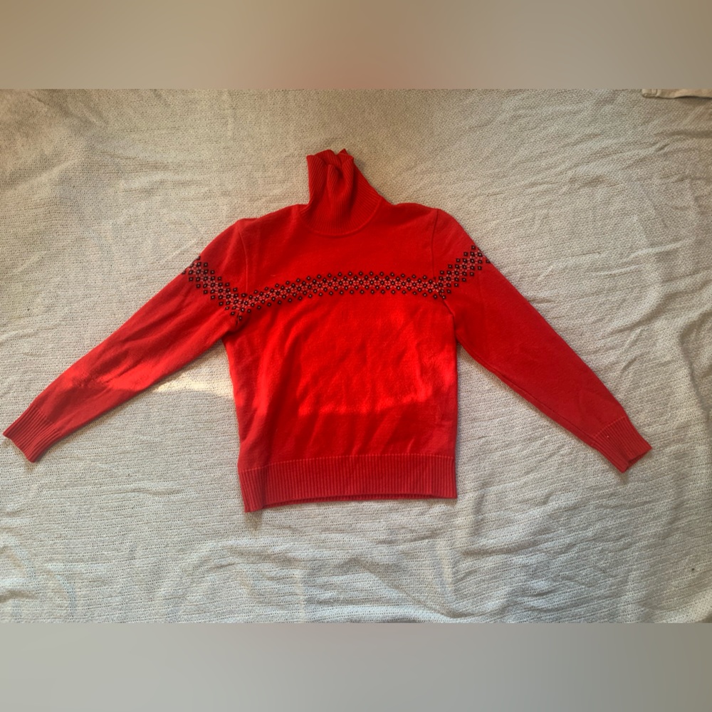 Women’s wool turtle neck sweater